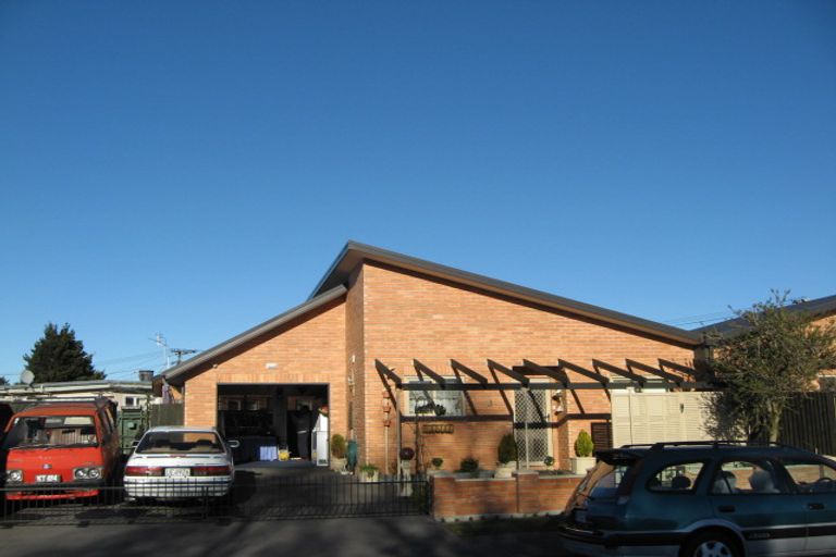 Photo of property in 3/39 Moffett Street, Islington, Christchurch, 8042