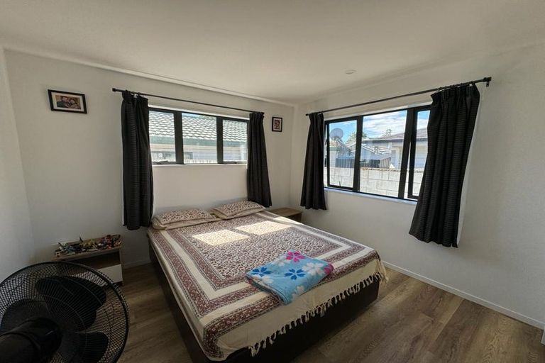 Photo of property in 20 Tamariki Avenue, Kelston, Auckland, 0602
