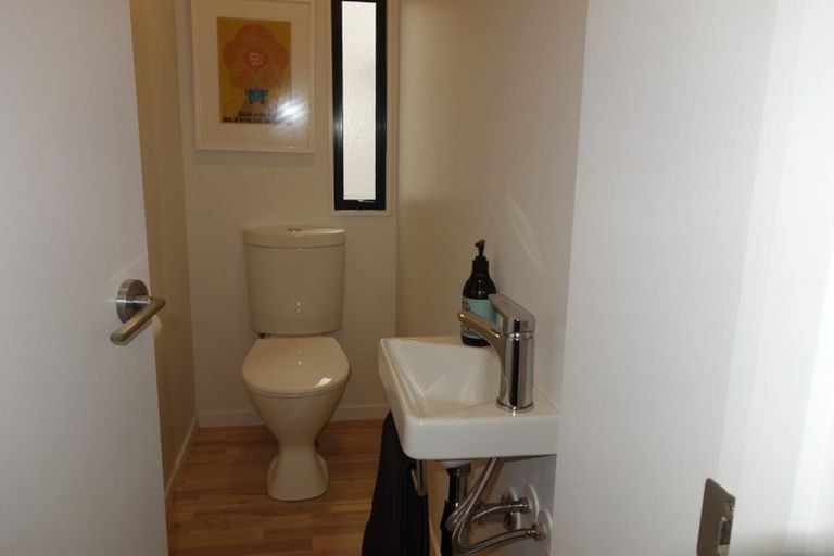 Photo of property in 2/388 Montreal Street, Christchurch Central, Christchurch, 8013