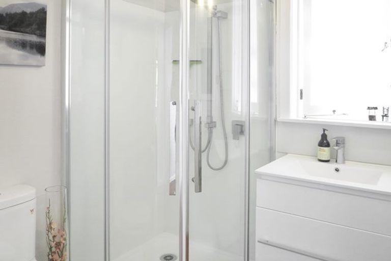 Photo of property in 63 Godley Road, Green Bay, Auckland, 0604