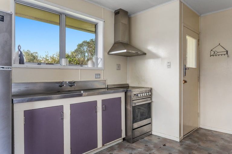 Photo of property in 12 Howell Road, Taneatua, 3123