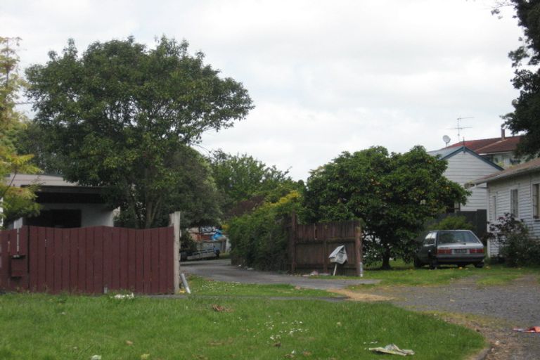 Photo of property in 42 Finlayson Avenue, Clendon Park, Auckland, 2103