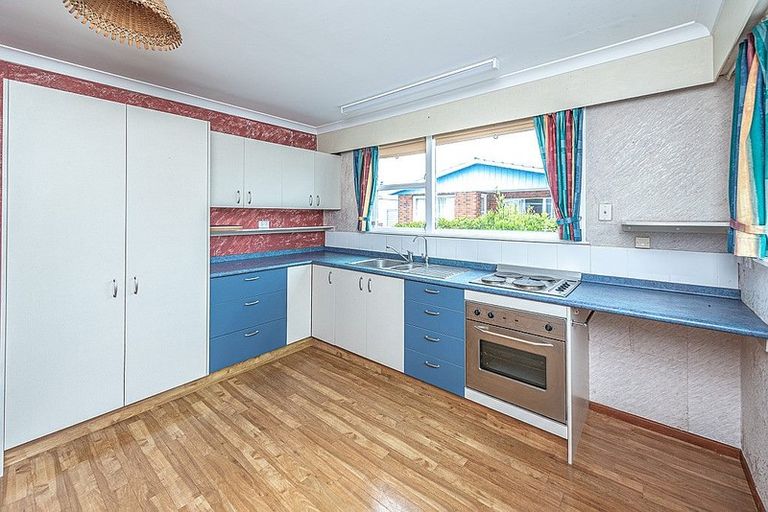 Photo of property in 3/5 Saint Leonard Street, Saint Johns Hill, Whanganui, 4501