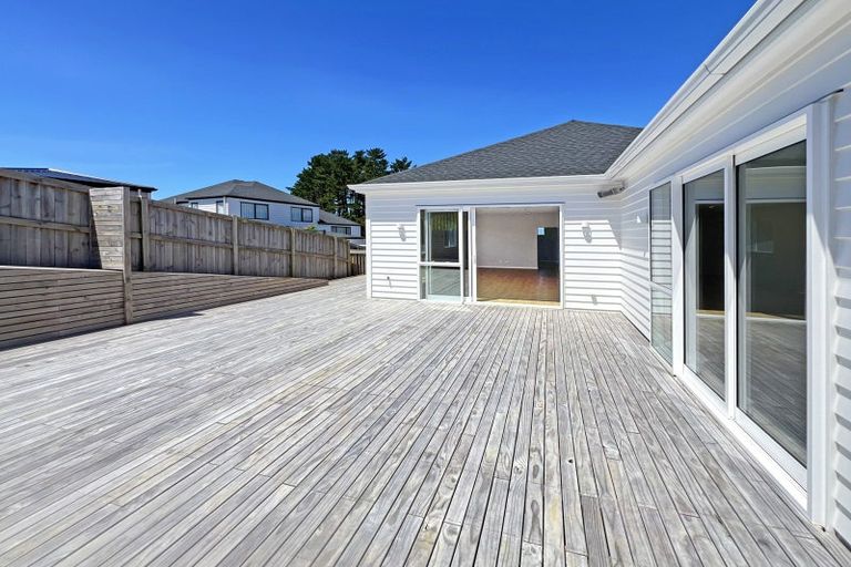 Photo of property in 4 Silverhill Lane, Silverdale, 0932