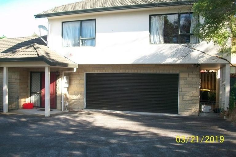 Photo of property in 9a Metric Place, Te Atatu South, Auckland, 0610