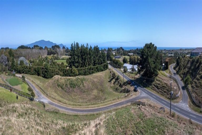 Photo of property in 185 Peka Peka Road, Peka Peka, Waikanae, 5391