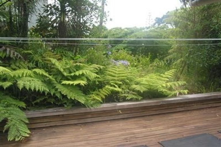 Photo of property in 90 Braemar Road, Castor Bay, Auckland, 0620