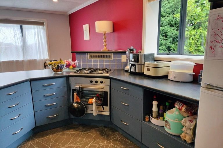 Photo of property in 80 Watt Road, Otatara, Invercargill, 9879