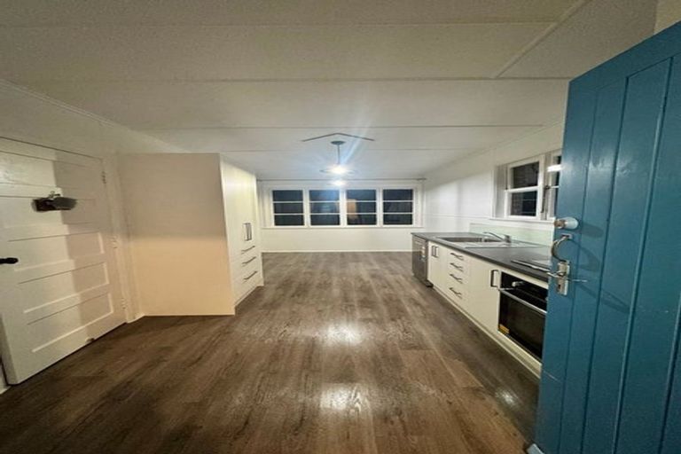 Photo of property in 35 Rangiora Avenue, Roslyn, Palmerston North, 4414