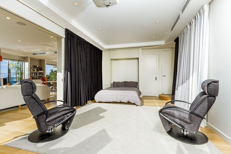 Photo of property in 5a Bournemouth Terrace, Murrays Bay, Auckland, 0630