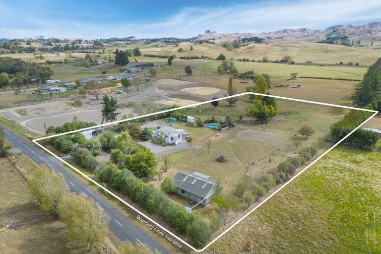 Photo of property in 284 White Road, Waipawa, Otane, 4277