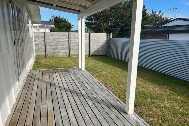 Photo of property in 11 Domett Street, Waitara, 4320