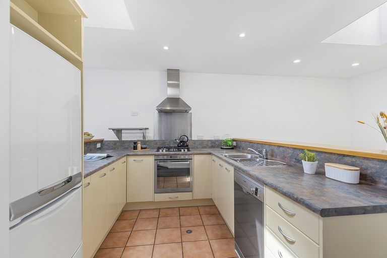 Photo of property in 5/148 Evans Bay Parade, Roseneath, Wellington, 6021