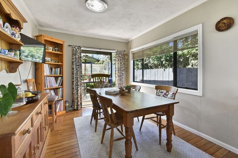 Photo of property in 1/17 Churchill Road, Cockle Bay, Auckland, 2014