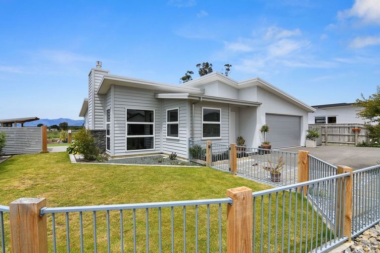 Photo of property in 15 Koi Crescent, Mapua, 7005