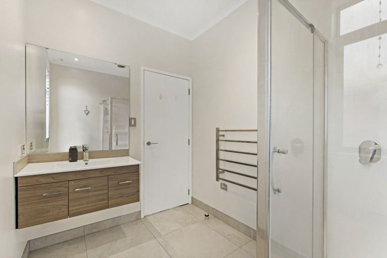 Photo of property in 8 Ara Kakara Avenue, Huapai, Kumeu, 0810