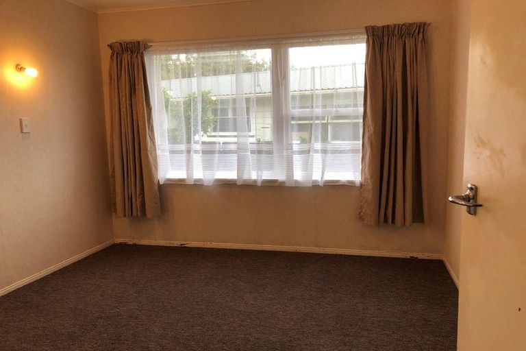 Photo of property in 58 Friedlanders Road, Manurewa, Auckland, 2102