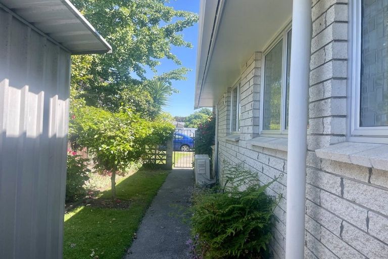 Photo of property in 2/114 Mcleod Street, Camberley, Hastings, 4120