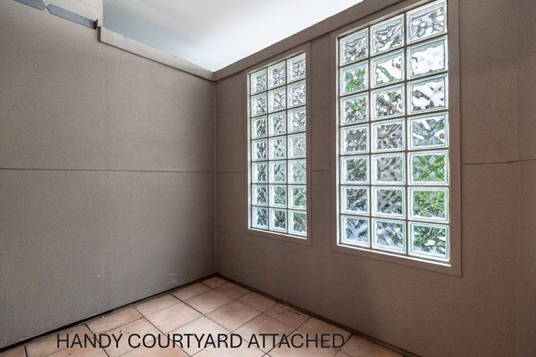 Photo of property in 1b/4 Fleet Street, Devonport, Auckland, 0624