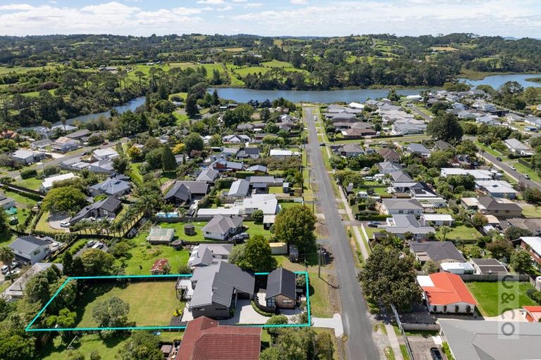 Photo of property in 19 Maude Street, Riverhead, 0820