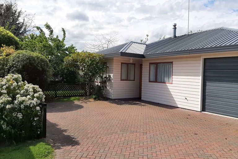 Photo of property in 2/32 Stanley Street, Wharewaka, Taupo, 3330