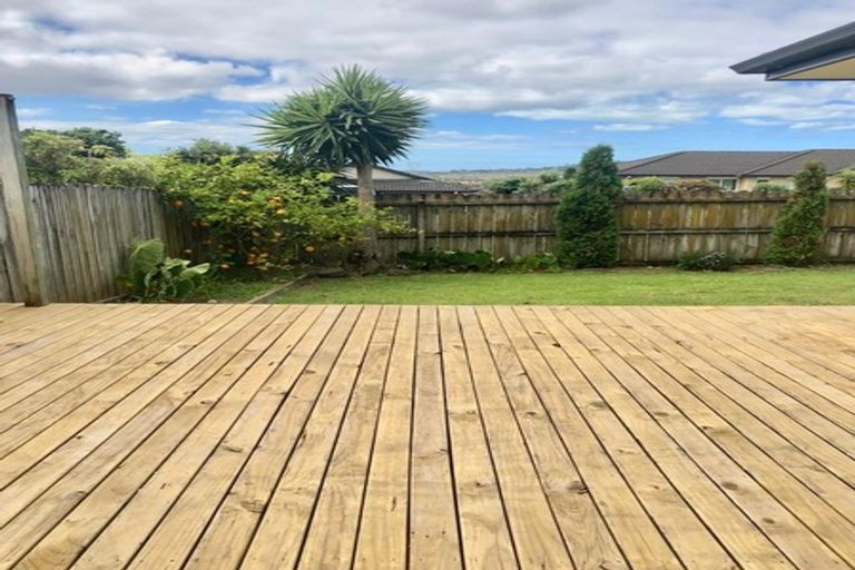 Photo of property in 1 Genesis Place, Flat Bush, Auckland, 2019