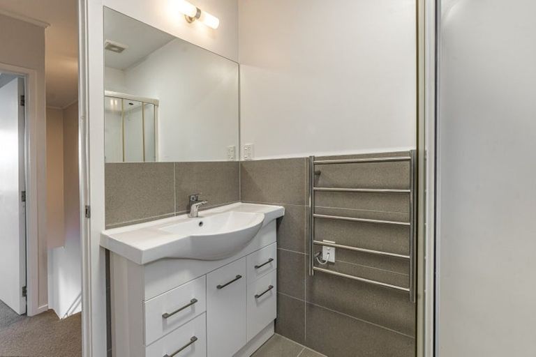 Photo of property in 5/14 Waipa Street, Birkenhead, Auckland, 0626