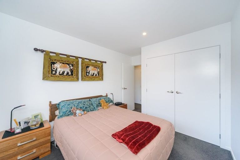 Photo of property in 43a Abraham Crescent, Milson, Palmerston North, 4414