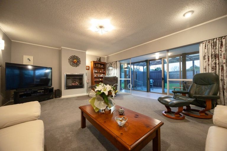 Photo of property in 12 Caulfield Place, Awapuni, Palmerston North, 4412
