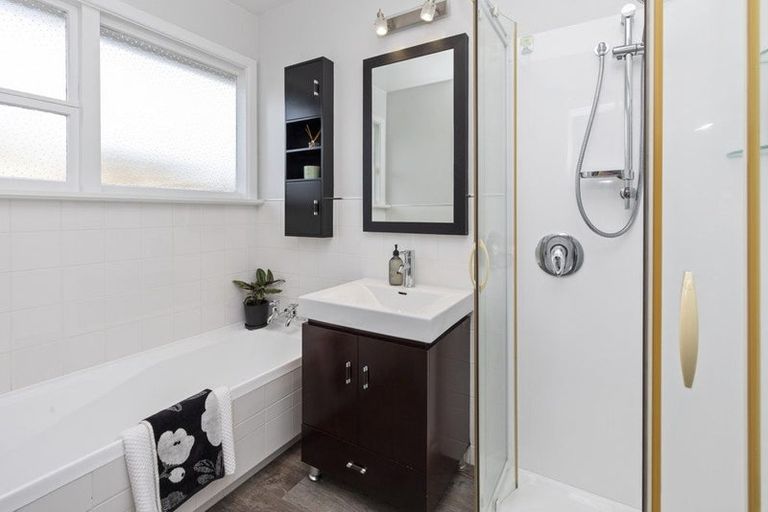 Photo of property in 21 Brent Place, Papanui, Christchurch, 8053