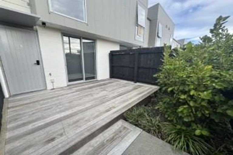 Photo of property in 8/25 Tranent Road, Mangere, Auckland, 2022