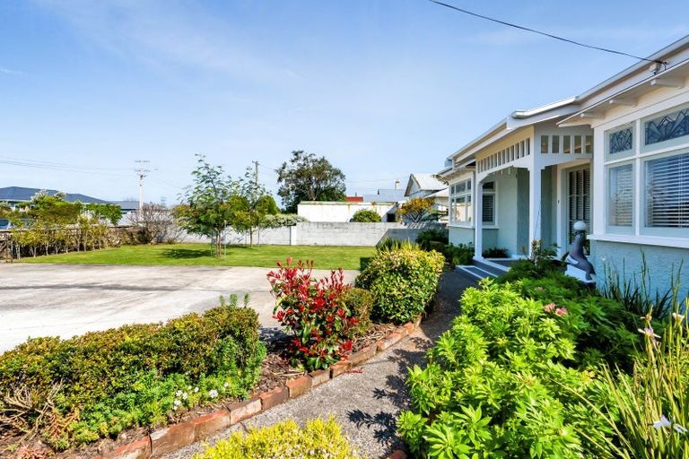 Photo of property in 17 Albion Street, Hawera, 4610