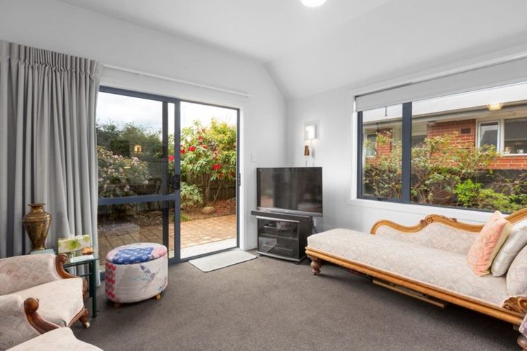 Photo of property in 82 Bay View Road, South Dunedin, Dunedin, 9012