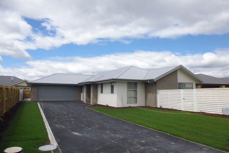 Photo of property in 37 Cassino Street, Rangiora, 7400