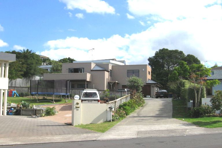 Photo of property in 20 Belleaire Court, West Harbour, Auckland, 0618