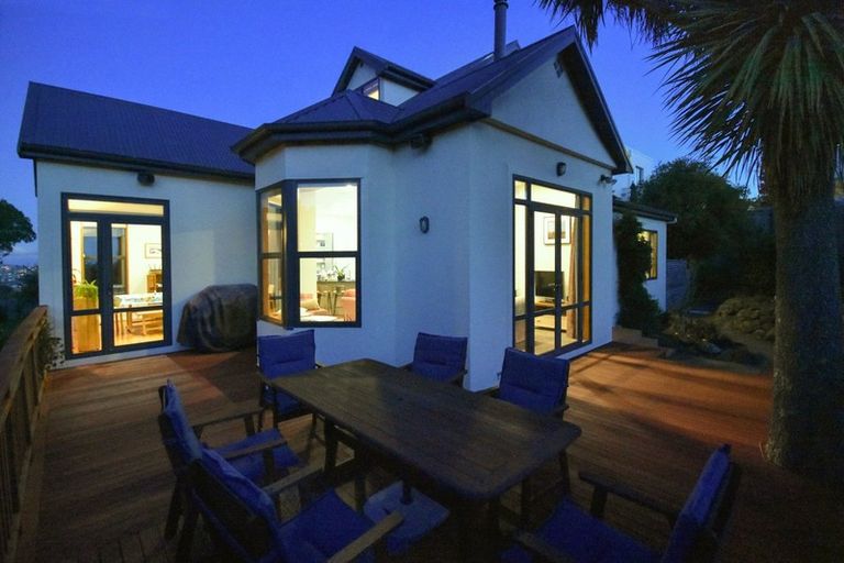 Photo of property in 12 Strathmore Crescent, Roslyn, Dunedin, 9010