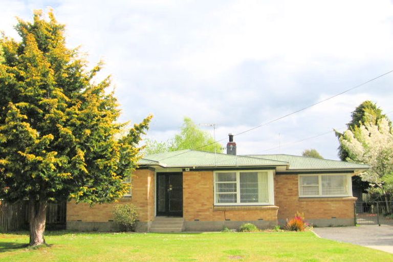 Photo of property in 11 Euan Street, Mangakakahi, Rotorua, 3015