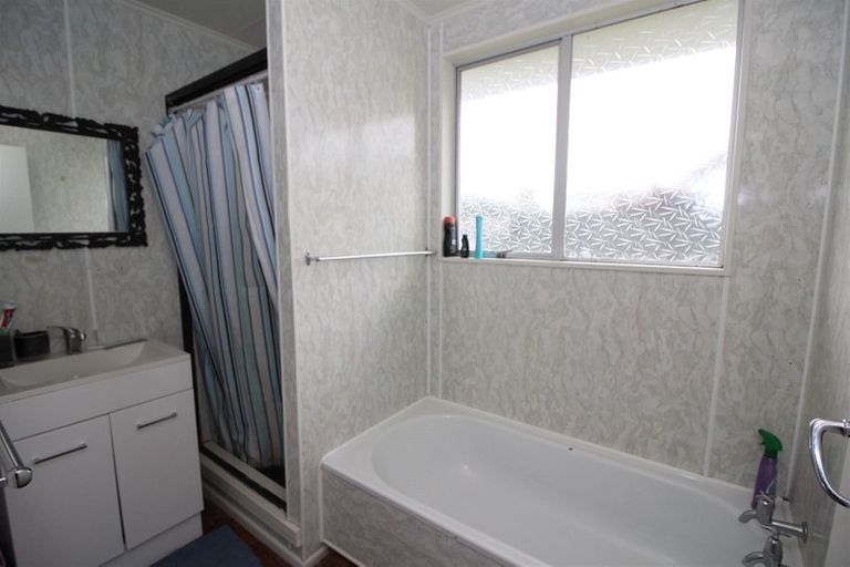 Photo of property in 15 Lancaster Crescent, Tokoroa, 3420