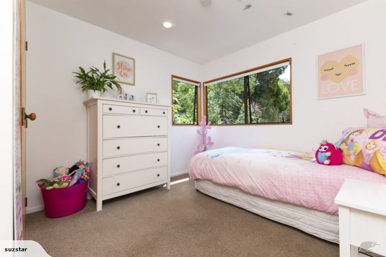 Photo of property in 111 Woodlands Park Road, Titirangi, Auckland, 0604