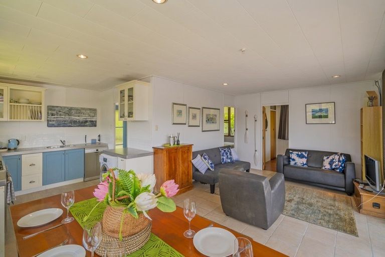 Photo of property in 36 Grierson Close, Hahei, Whitianga, 3591