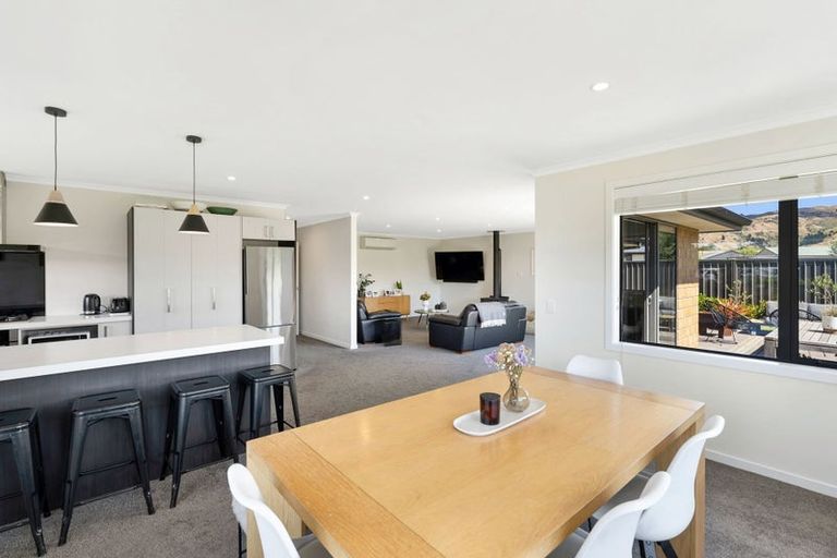 Photo of property in 22 Magnetic Place, Cromwell, 9310