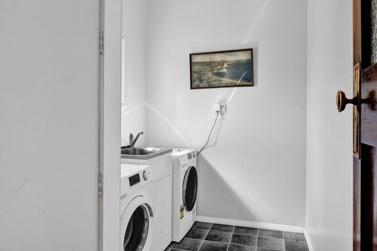 Photo of property in 21 Maire Street, Hawera, 4610