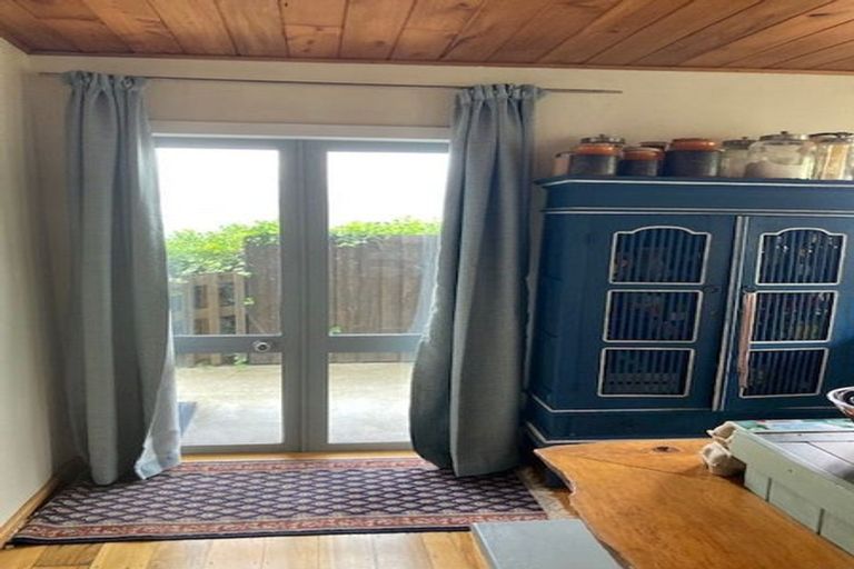 Photo of property in 9 Ticehurst Road, Lyttelton, 8082