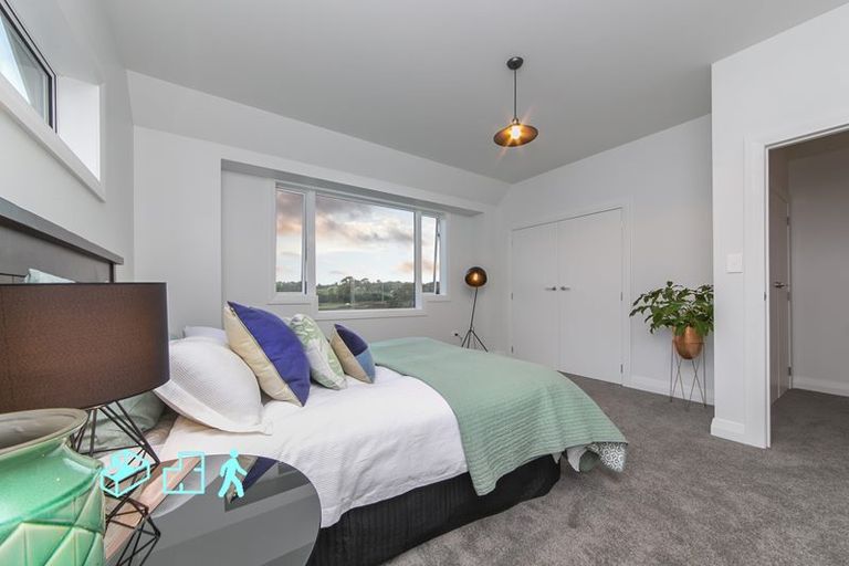 Photo of property in 12 Tauwaka Crescent, Riverhead, 0820