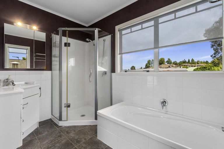 Photo of property in 11 Chadwick Road, Greerton, Tauranga, 3112