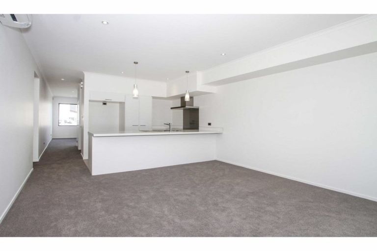 Photo of property in 33 Wallace Road, Ranui, Auckland, 0612