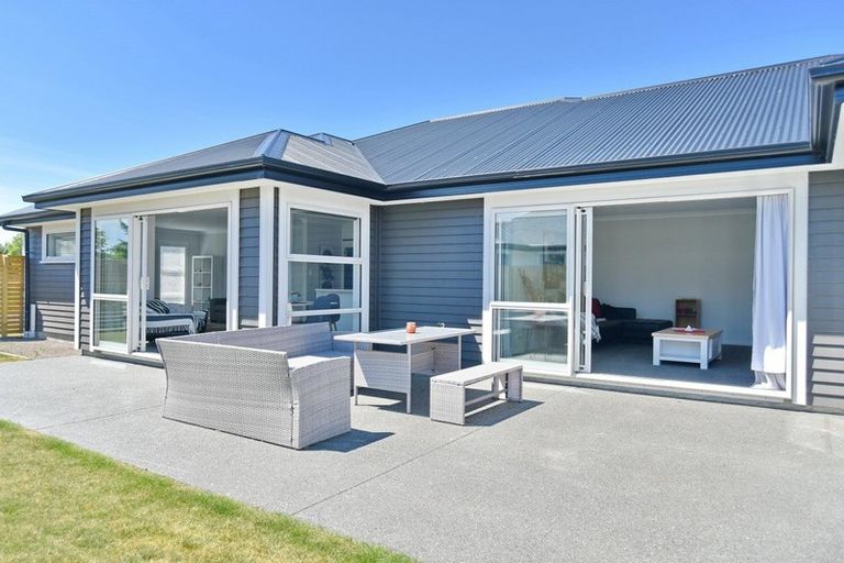 Photo of property in 106 Petries Road, Woodend, 7610