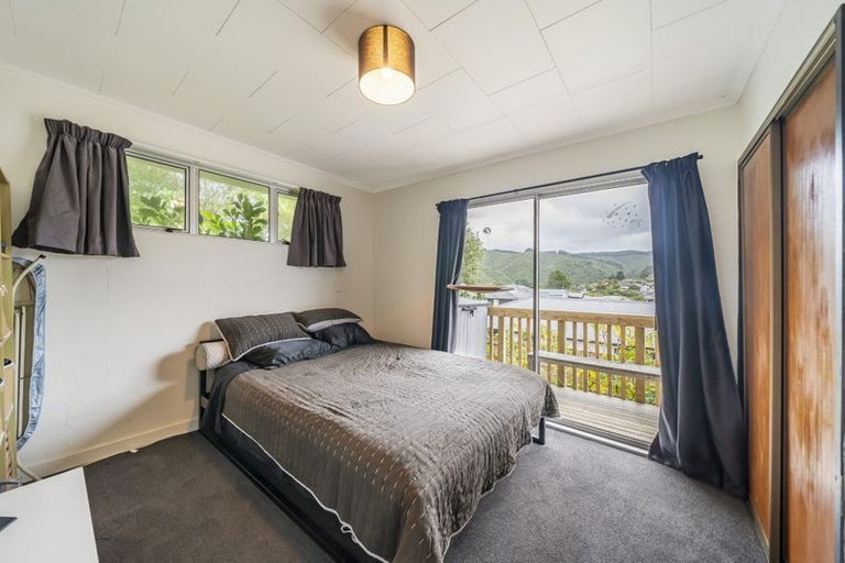 Photo of property in 39 Aniseed Grove, Timberlea, Upper Hutt, 5018