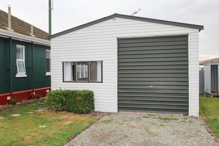 Photo of property in 3 Wynyard Street, Kurow, 9435