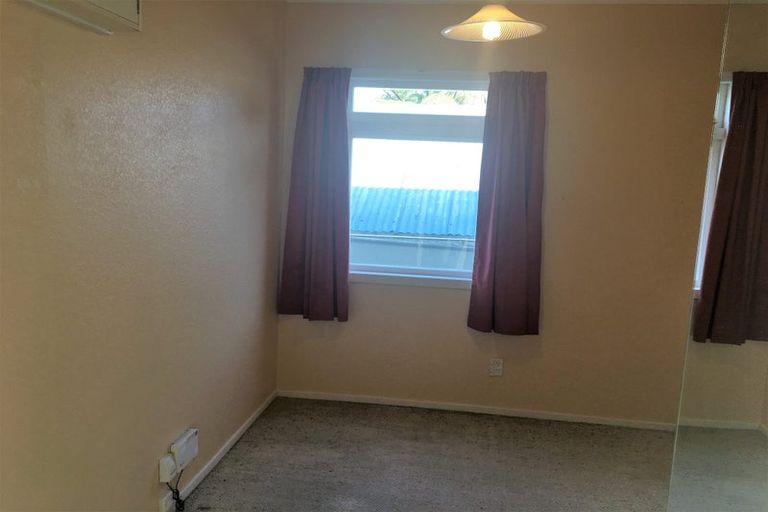 Photo of property in 78 Todman Street, Brooklyn, Wellington, 6021